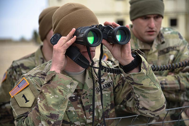 Military Reconnaissance Binoculars: Enhancing Long-Range Observation and Situational Awareness