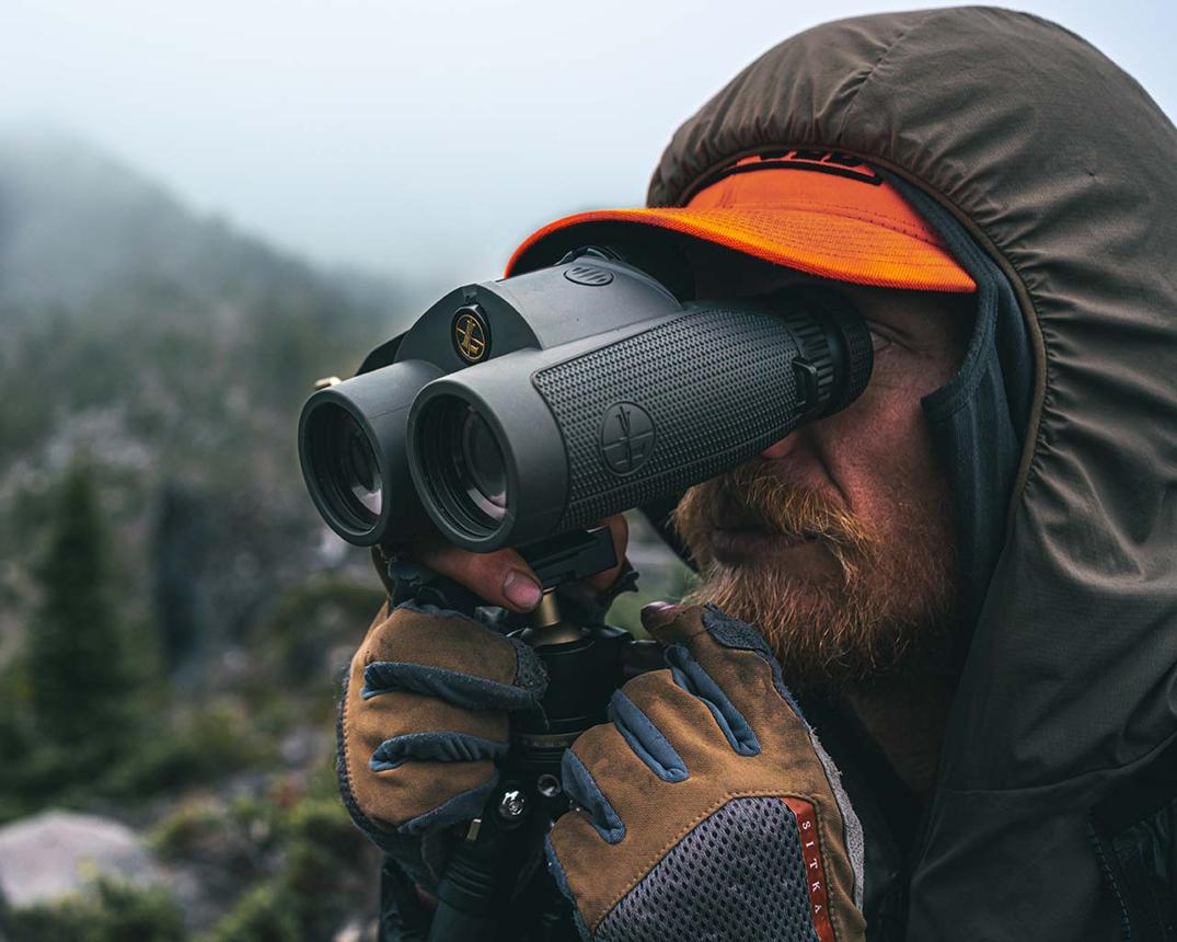 How Laser Rangefinder Binoculars Improve Long-Range Observation Accuracy
