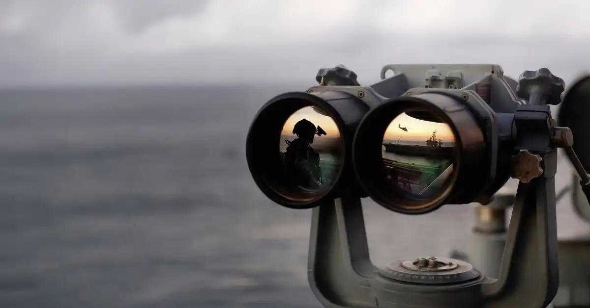 Laser Rangefinder Binoculars for Marine Navigation and Coastal Surveillance Laser Rangefinder Binoculars for Marine Navigation and Coastal Surveillance