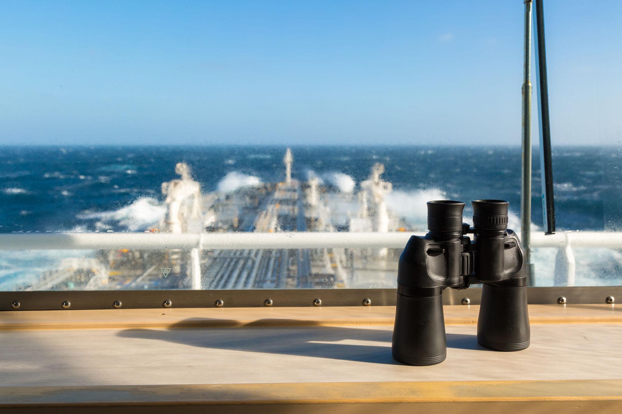INJIE Optics High-Performance Binoculars | A New Era of Clear Observation