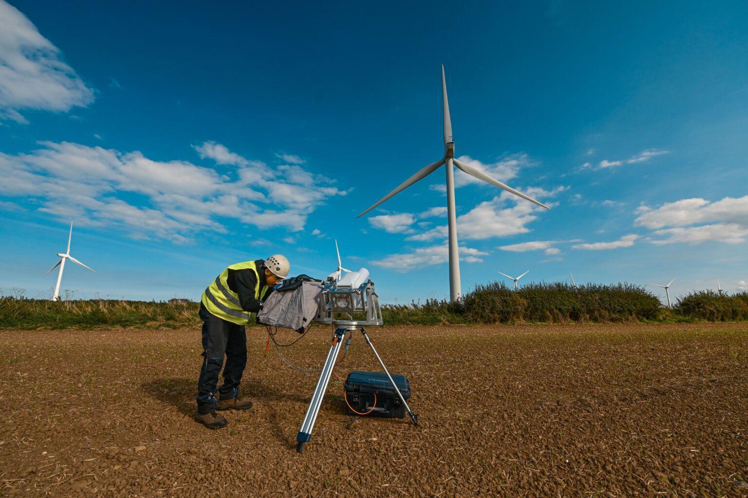 Essential Optical Equipment for Smart Power Grid Inspection: Laser Rangefinders and HD Binoculars