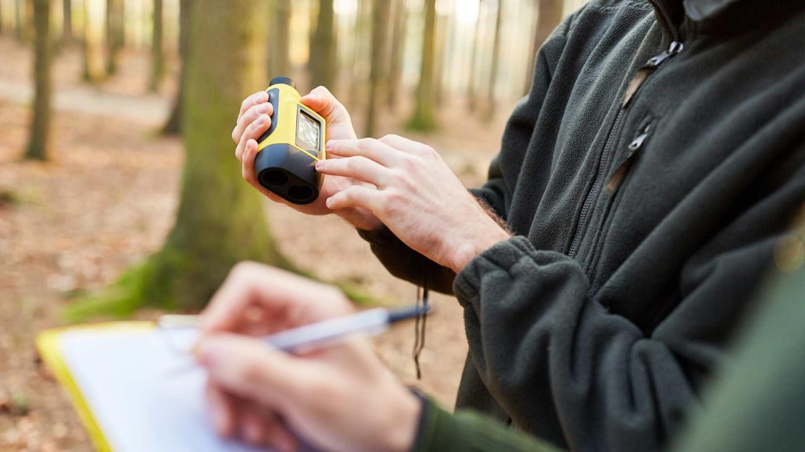 INJIE Optics Laser Rangefinders for Wildlife Conservation and Ecological Research